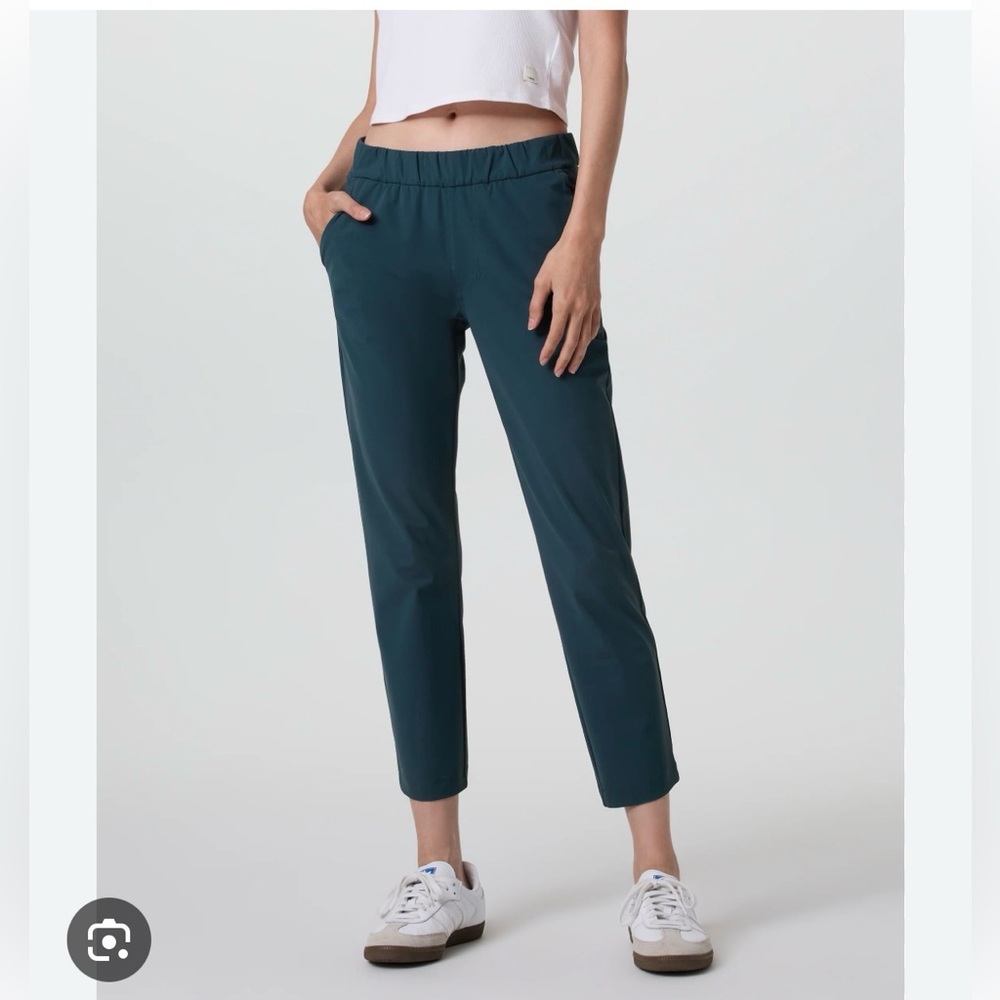 NWT Vuori Miles Ankle Pants Green Moss women size medium.